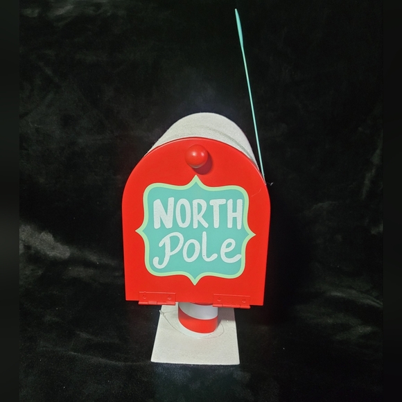 Christmas Metal Mailbox Decor🎄⛄️🎅 Letters To Santa 🎅❤️💚 - Picture 2 of 16